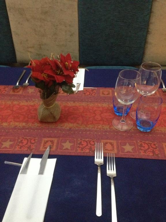 Hostal Bezana บูร์โกส ภายนอก รูปภาพ